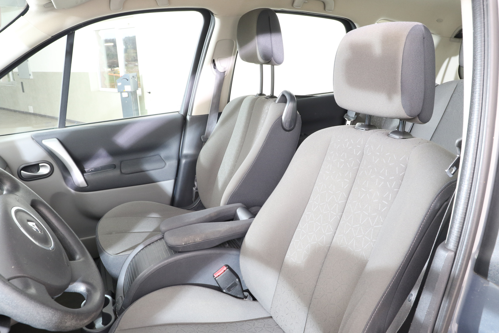 Renault Grand Scenic - Bild 8