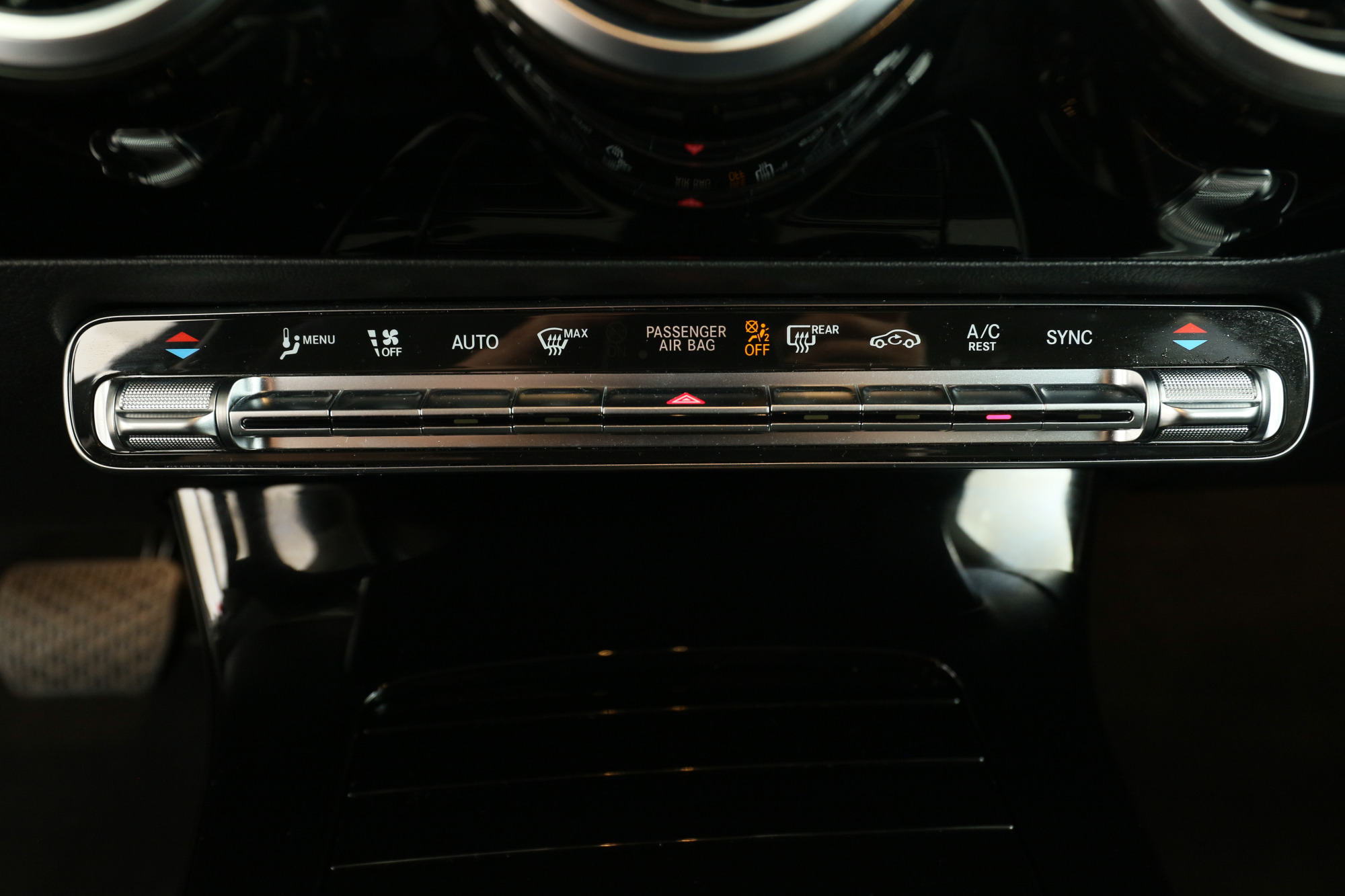 Mercedes-Benz CLA 180 Shooting Brake - Bild 12